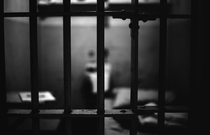 Room Evade toi si tu peux - Evadez-vous de prison et trouvez la preuve de votre innocence !